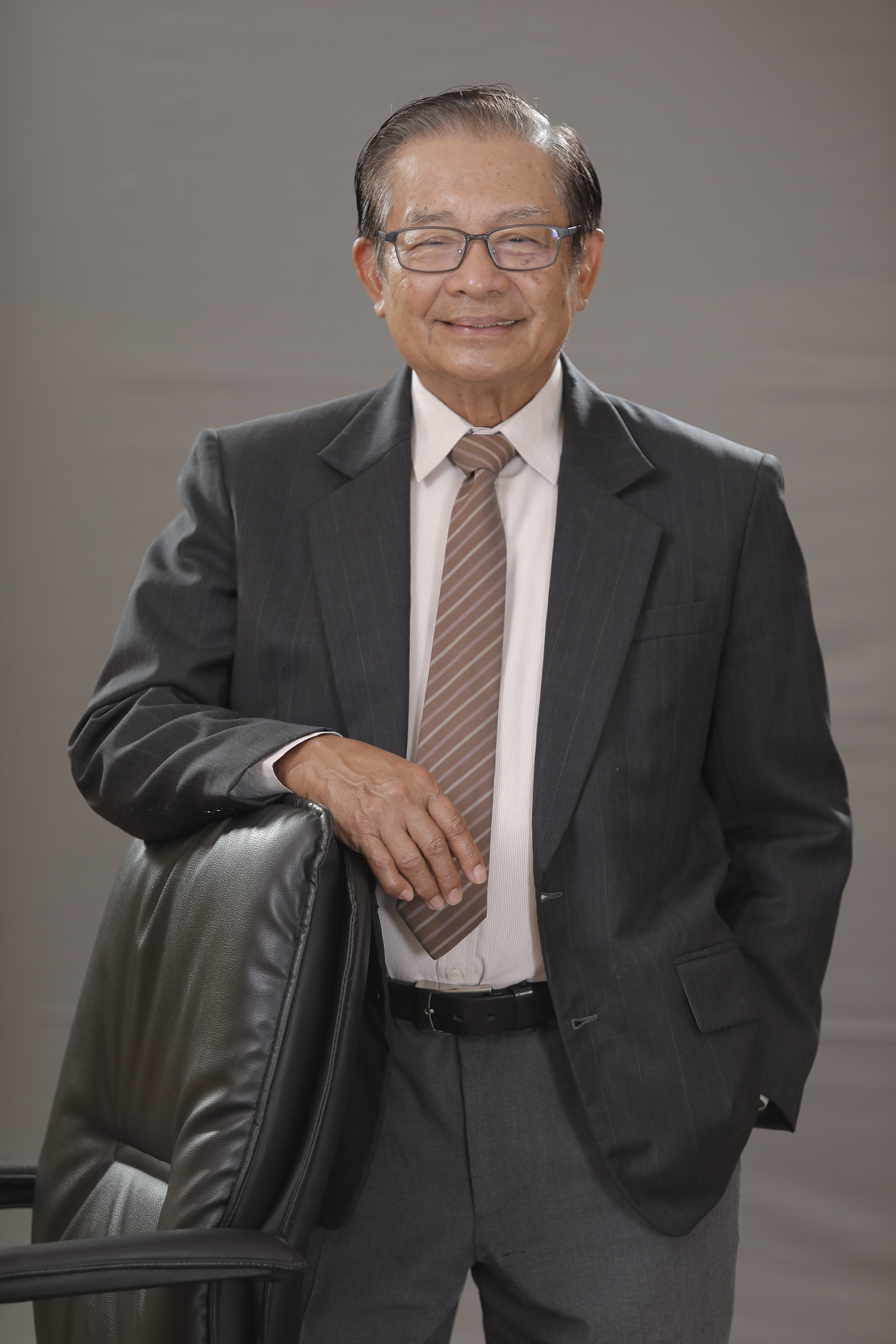 Director Name 8